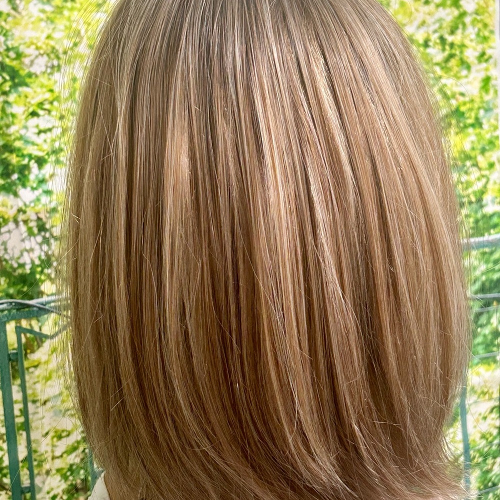 Stylish Brown Ombre Wig - Picture 4 of 6